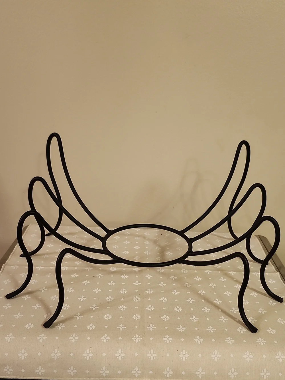 Longaberger Large Autumn Treats Basket with Wrought Iron Spider Legs